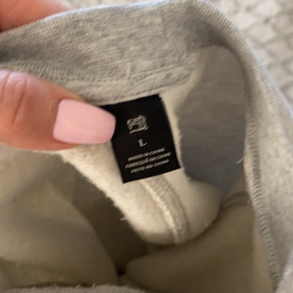 Sweatshirt Gray with embroidery sleeve - Picture 6 of 6